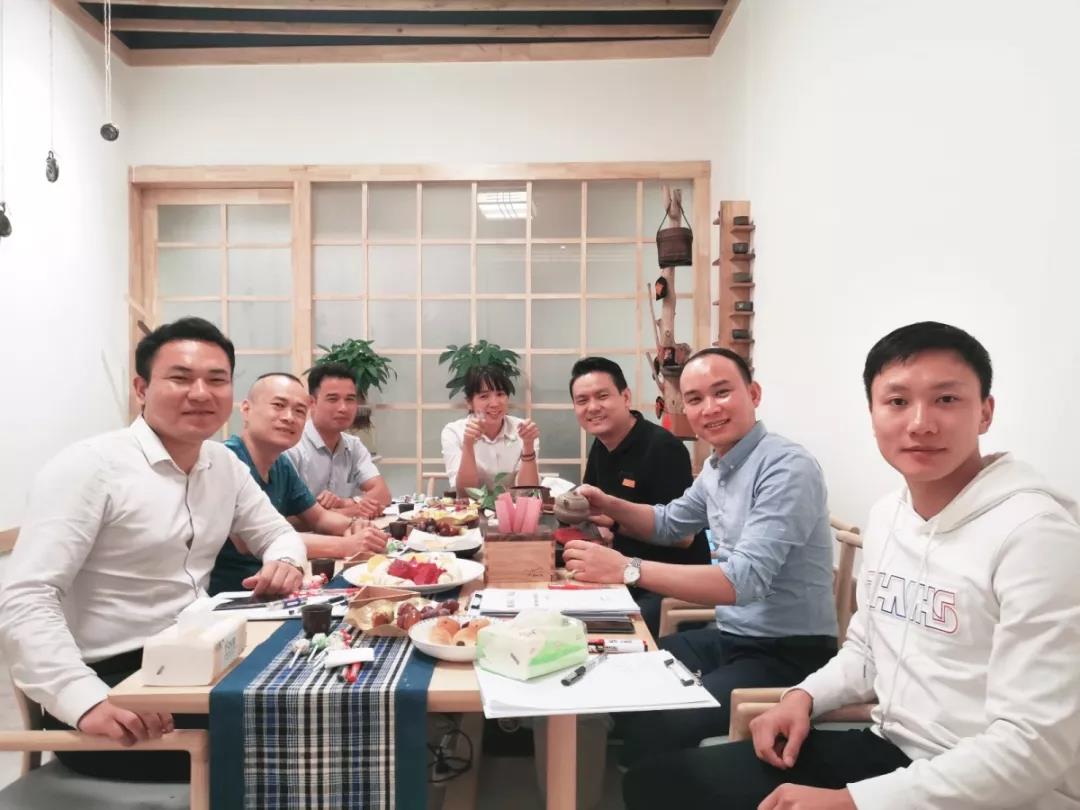 工程、材料中心管理層“裸心會”丨茶短情長，一場來自心靈的對話！